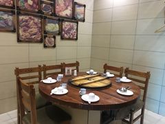 包厢-咱屯子铁锅炖直营店(南湖大路店)