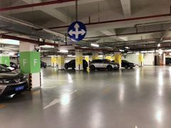 -九六广场-停车场