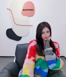 -AYO SALON