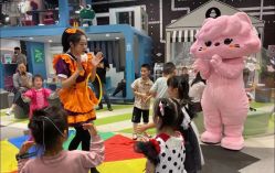 -MINI MARS KIDS CLUB亲子家庭中心(长宁天山店)