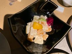 -穹六人间 people 6(岳阳路店)