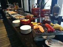 -唐拉雅秀酒店-西锦汇空中BBQ·思创餐厅