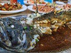 -三亚火车头万人海鲜广场