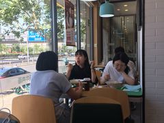 靠窗位-苏氏牛肉面(丰北桥店)