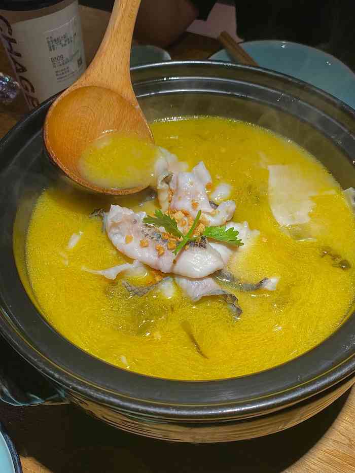 九锅一堂酸菜鱼(春熙路银石店)-"菜品没有以前好了,酸菜鱼里面没有