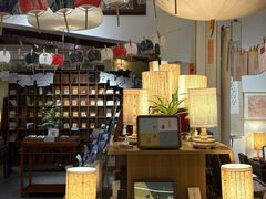 -邊城書店