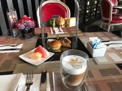 -上海虹桥西郊假日酒店