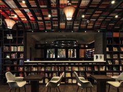 -钟书阁(松江泰晤士小镇店)