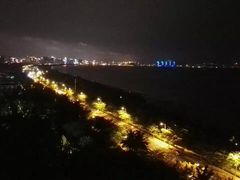 -三亚湾海居铂尔曼度假酒店