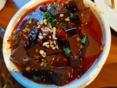 土冒血旺-炉小二铜锅牛蛙•川湘菜(三里屯店)