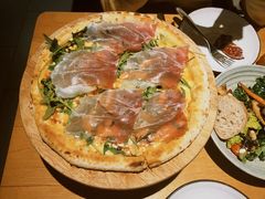 意大利火腿芝麻菜披萨-The Diner X餐厅(青岛万象城店)