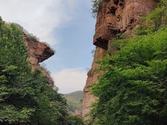 -龙潭大峡谷