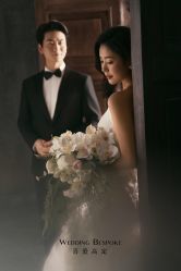 -喜爱高定婚纱摄影