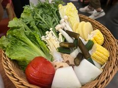 -樾餐厅泰式海鲜火锅(民歌湖店)