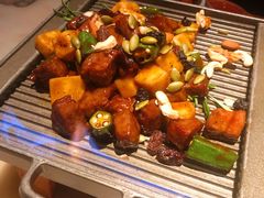 火焰黑椒年糕牛肉粒-虫二酒肆(美罗城店)
