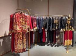 -藤薰定制中式嫁衣礼服旗袍店