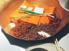 -墨居上隐·院子里火锅(峨眉店)