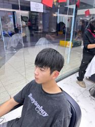 -乾健·烫染·接发SALON