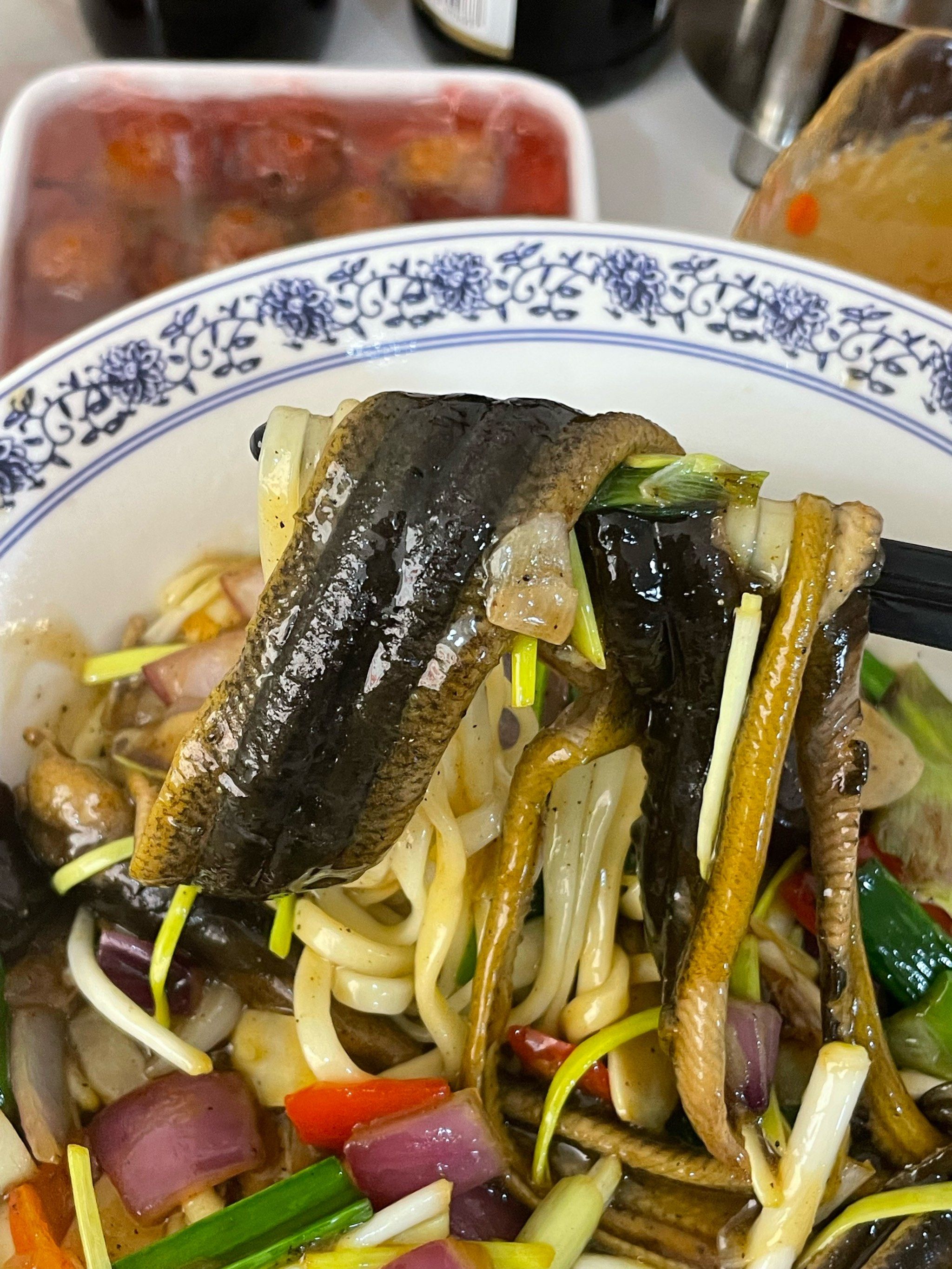 长鱼一碗面,锅气满满