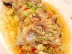 紫姜蒸鱼头-广州酒家(文昌总店)