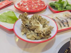 -毛辣果·贵州红酸汤牛肉火锅(西单店)