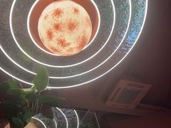 -Dragon Pizza•圆脸龙披萨·牛排餐厅