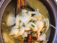 -周鱼小馆石锅酸菜鱼(活力汇店)