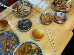 -柳州肥姨妈大骨螺蛳粉(东靖路店)