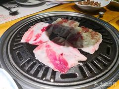 -唯成•韩国炭火烤肉 유성고기