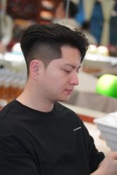 -海文先生国潮烫染男士理发馆