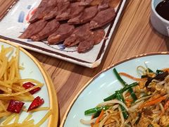 酱牛肉-合合春饼·酱骨·东北菜(潘家园店)