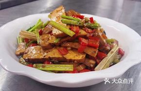 Stir-fried Celery with Youxian Tofu Skin
