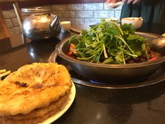 -周老三跷脚牛肉·全牛火锅(非遗传承店)