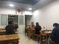 大堂-阿姨小肉摊(同济西苑店)
