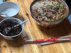 -正宗杨记普洱酸醋米线(总店)