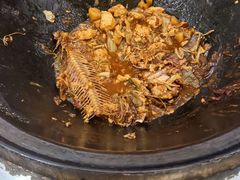 -粘豆包柴火铁锅炖