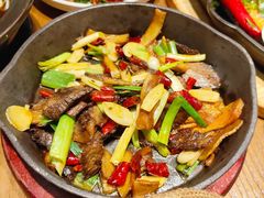 -云海肴·汽锅鸡·云南菜(天山百盛优客店)