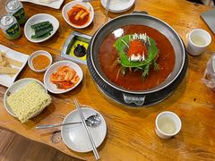 -喇喇排骨火锅·传统韩式脊骨汤(望京西园总店)