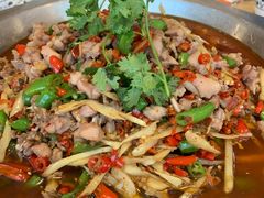 -兔行天下-鸿鹤鲜锅兔(中海国际店)