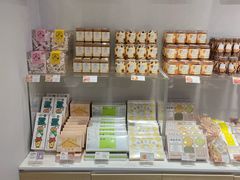 -好利来(青年宫店)