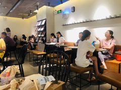 大堂-喜茶(中山利和新地店)