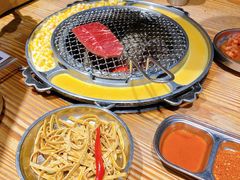 -青瓦炭韩潮烤肉(花园道店)