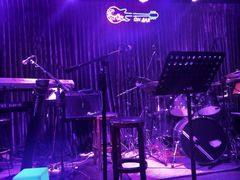 舞台-ohbar live house(人广店)