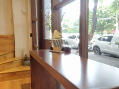 -C.Y Cafe