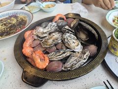 -巧克力渔家.小船海鲜胶东菜(万平口店)