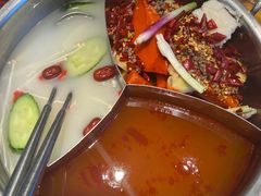 -周师兄大刀腰片火锅(磁器口直营店)