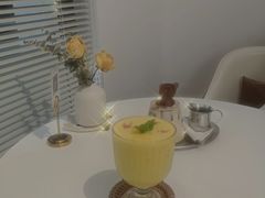 -露露家咖啡店