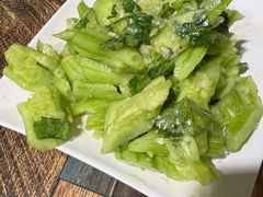 -勃利地摊·勃立小串烧烤