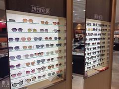-吴良材眼镜(美罗城店)