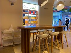-奈雪的茶(湖滨银泰in77C区PRO店)